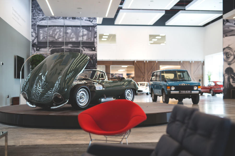 Illustration for article titled OMG, Jaguar land Rover, please let them do tours.